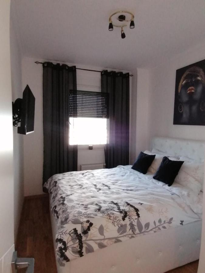 Апартаменты Apartman Anamarija Баня-Лука Экстерьер фото